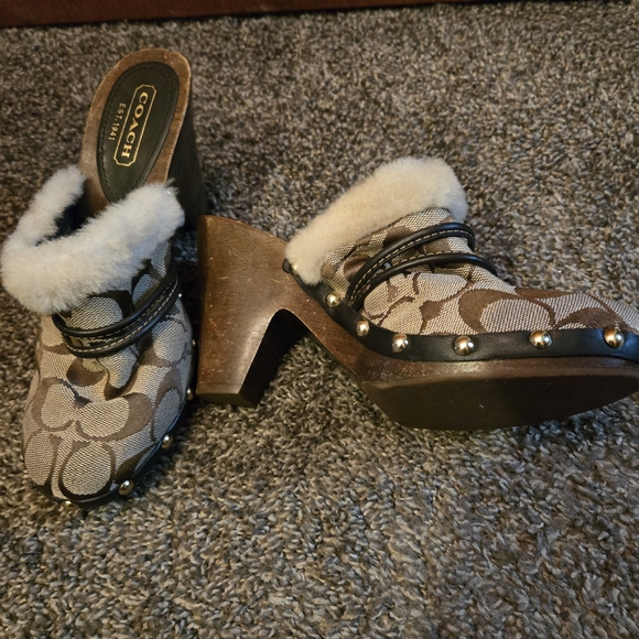 Coach Ivanka wood & faux fur clog sz6 1/2M - Picture 2 of 15